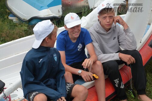 YE1A1624